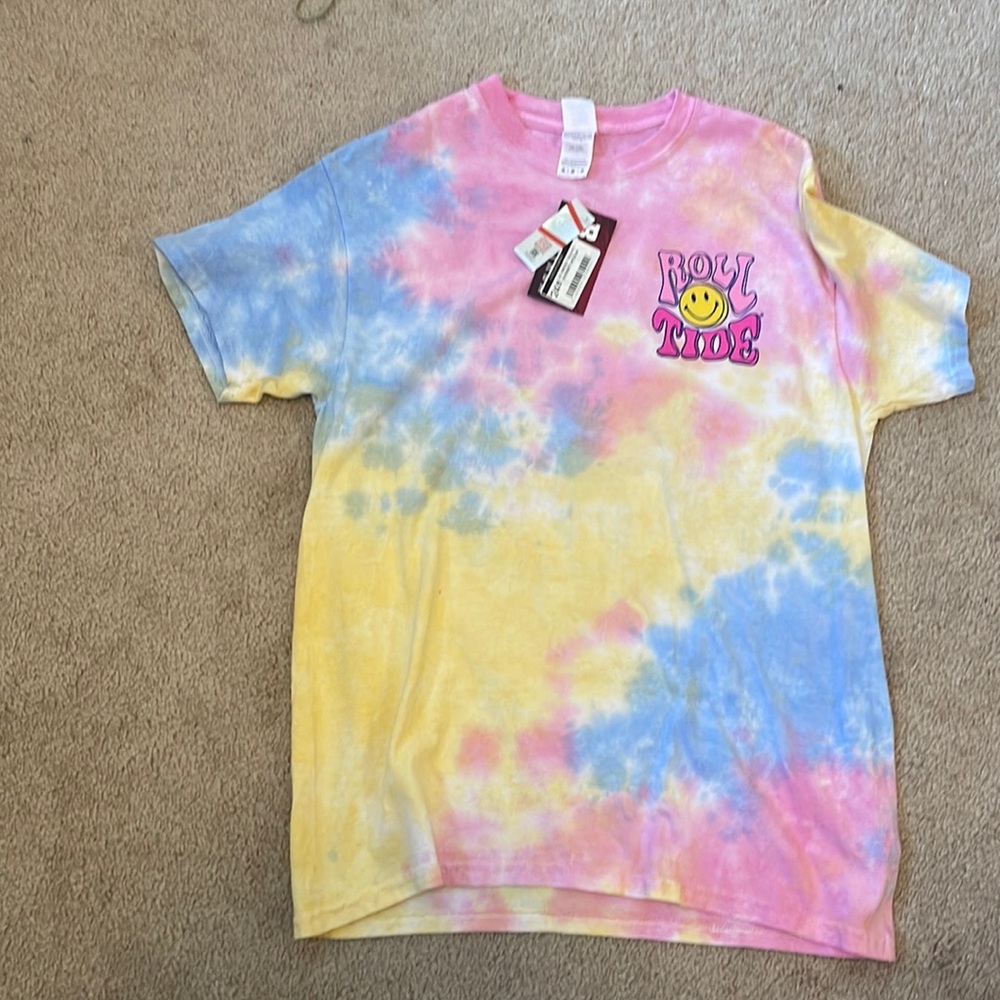 Tie dye tee roll tide